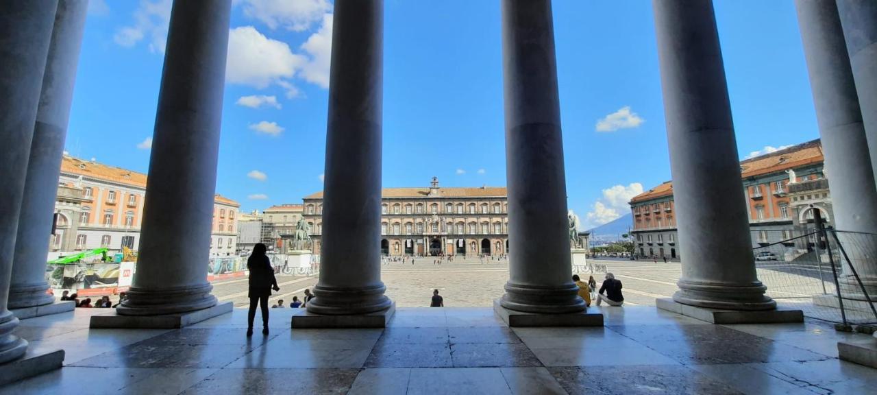 Civico 46 Naples